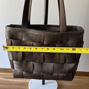 Harvey’s Classic Brown Bag